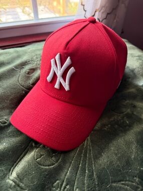 Red NY yankees a-frame baseball cap